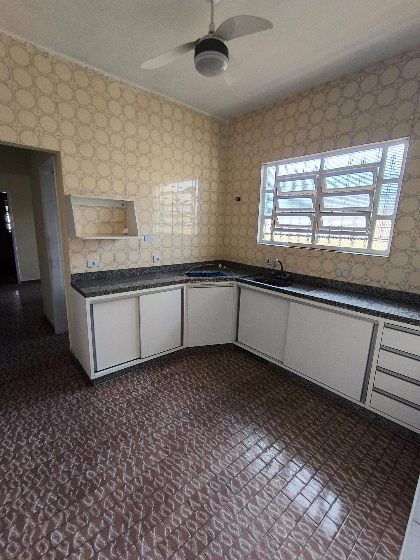 Casa à venda com 2 quartos, 1 banheiro, 2 vagas e 84m² no Cidade Ocian, Praia Grande (SP) — foto 15 de 18