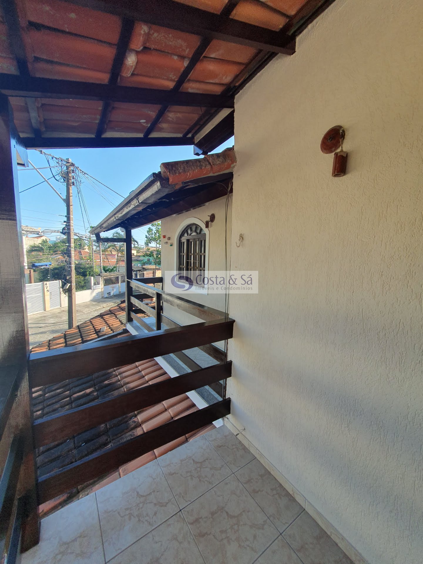 Casa à venda com 3 quartos, 1 suíte, 2 vagas e 120m² no Costazul, Rio das Ostras (RJ) — foto 8 de 16