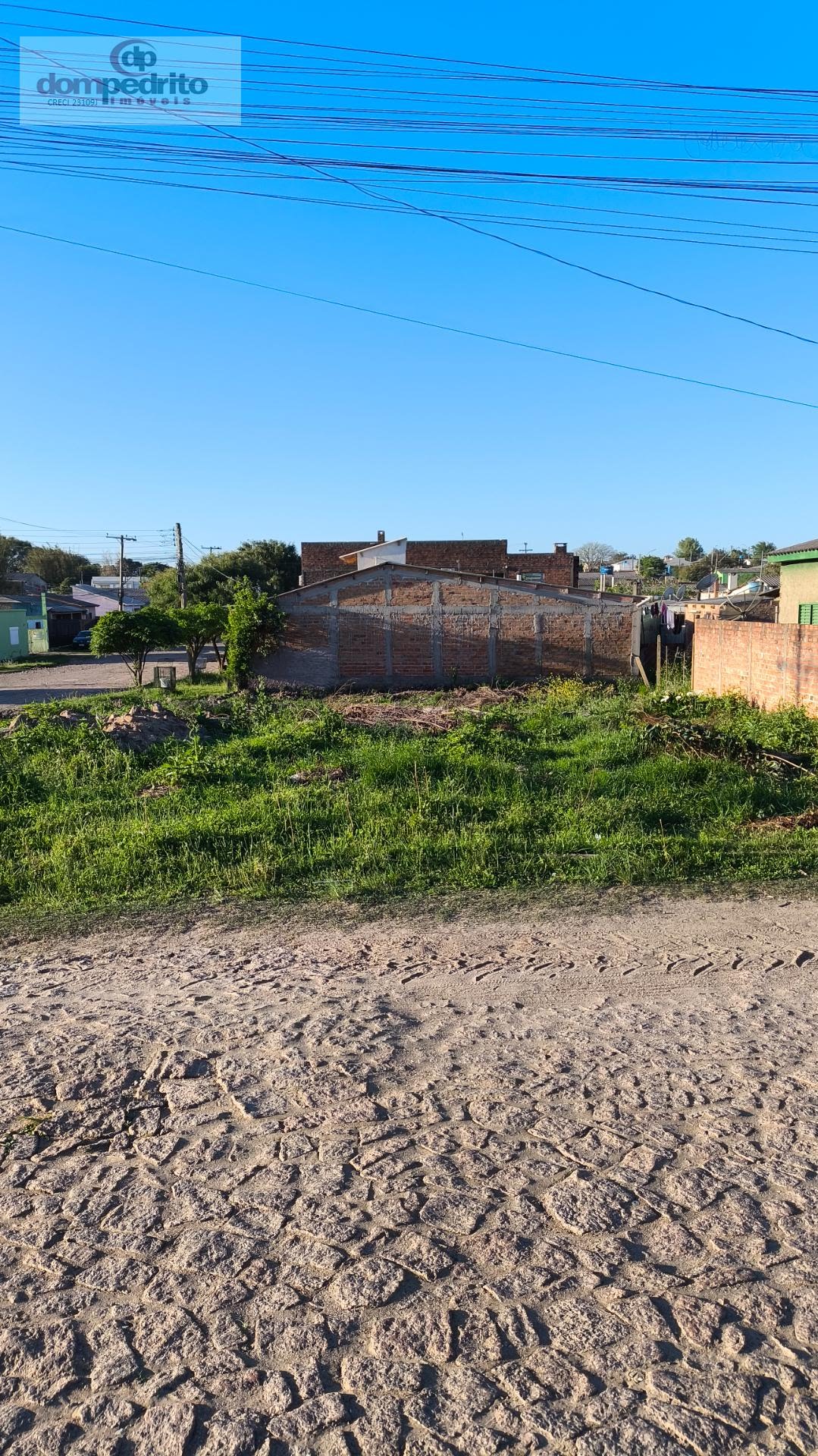 Fachada pela Floribal