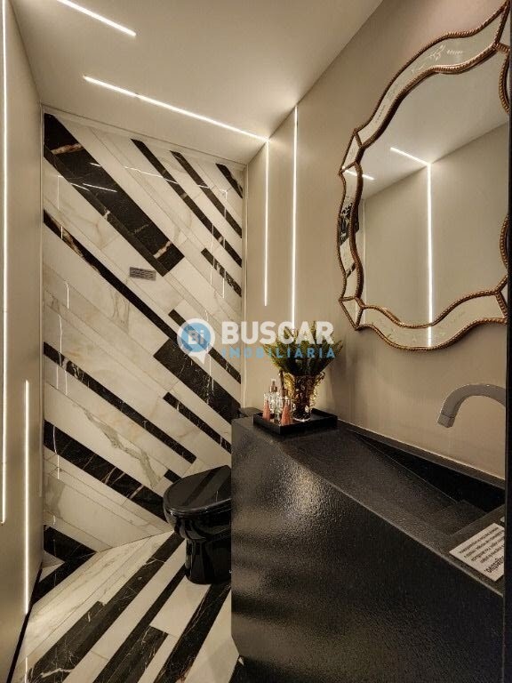 Casa à venda com 3 quartos, 3 suítes, 2 vagas e 291m² no Registro, Feira de Santana (BA) — foto 8 de 12