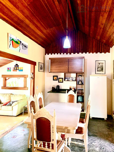 Chácara em Alpes das Águas - São Pedro: 6 dormitórios sendo 6 suítes, 250m², venda por R$1.2 milhão.