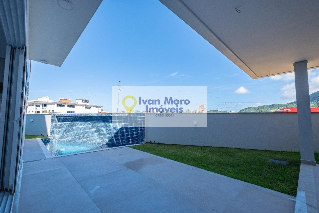 Casa à venda com 4 quartos, 3 suítes, 3 vagas e 378m² no Ingleses Norte, Florianópolis (SC) — foto 7 de 30