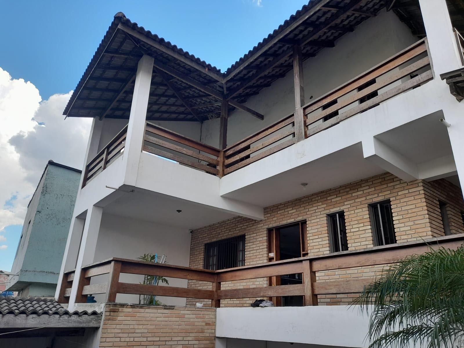 Casa à venda com 3 quartos, 4 banheiros e 500m² no Center Ville, Arujá — foto principal