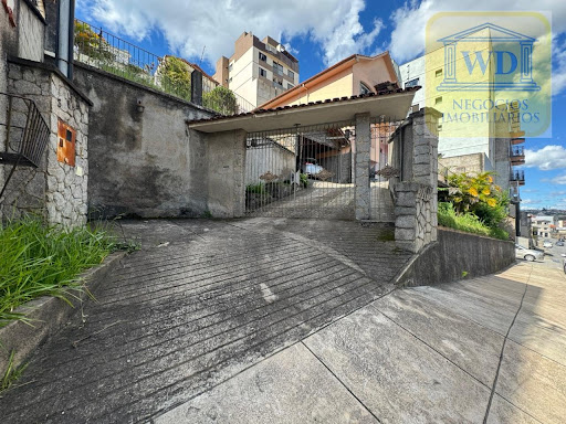 Compre casa no bairro São Jorge-  Barbacena