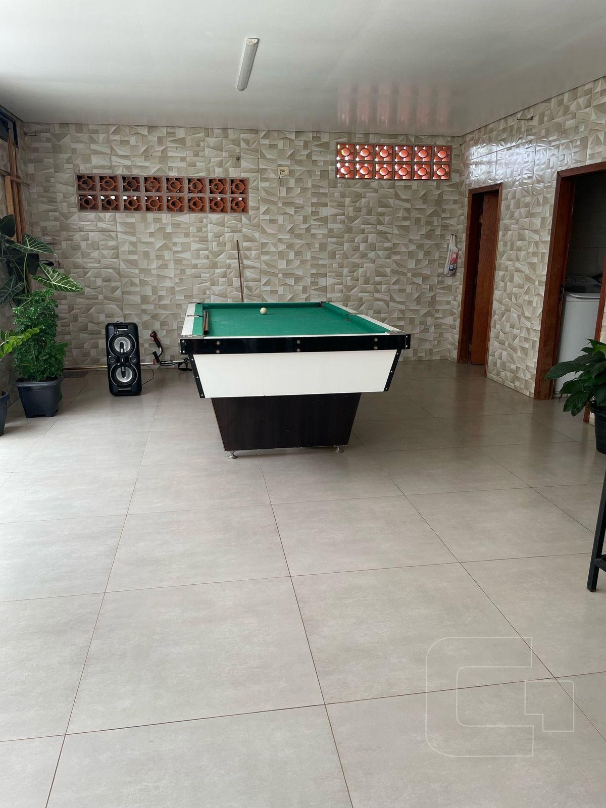 Casa à venda com 3 quartos, 4 vagas e 278m² no Jardim Flamingos, Apucarana (PR) — foto 22 de 26