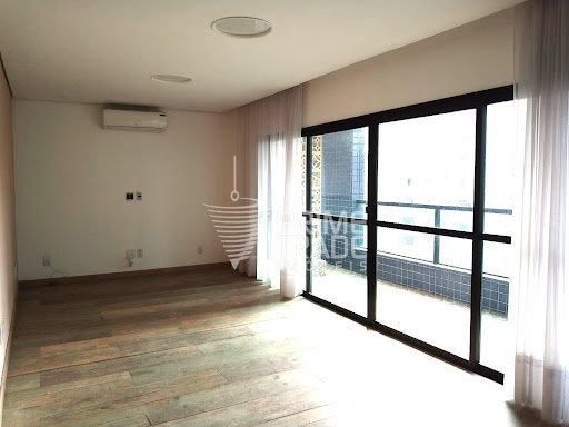 Apartamento 3 Dormitórios na Ponta da Praia  -  Santos/SP