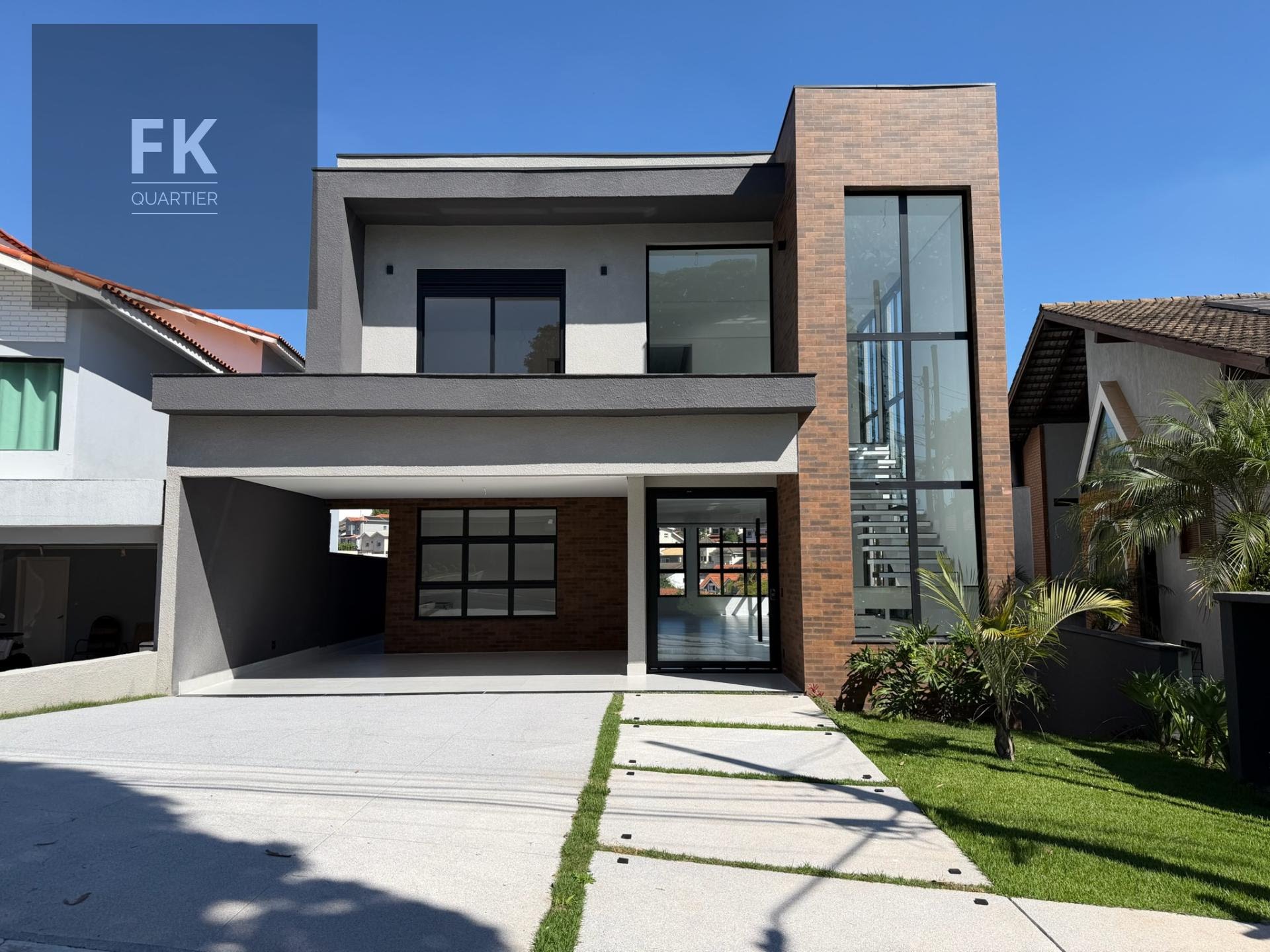 Casa à venda com 4 quartos, 4 suítes, 4 vagas e 408m² no Alphaville, Santana de Parnaíba (SP) — foto 2 de 30