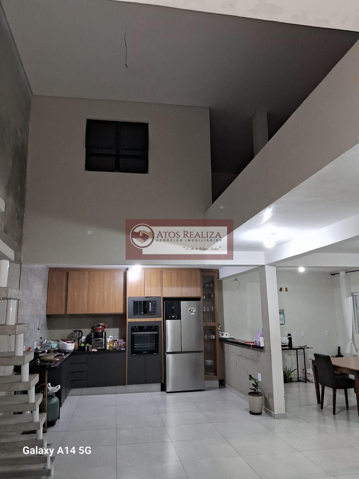 Casa à venda com 4 quartos, 1 suíte e 1 vaga no Colônia (zona Sul), São Paulo (SP) — foto 3 de 9