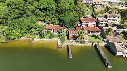 Terreno e Construção para Venda em Angra dos Reis / RJ no bairro Ponta do Sapê