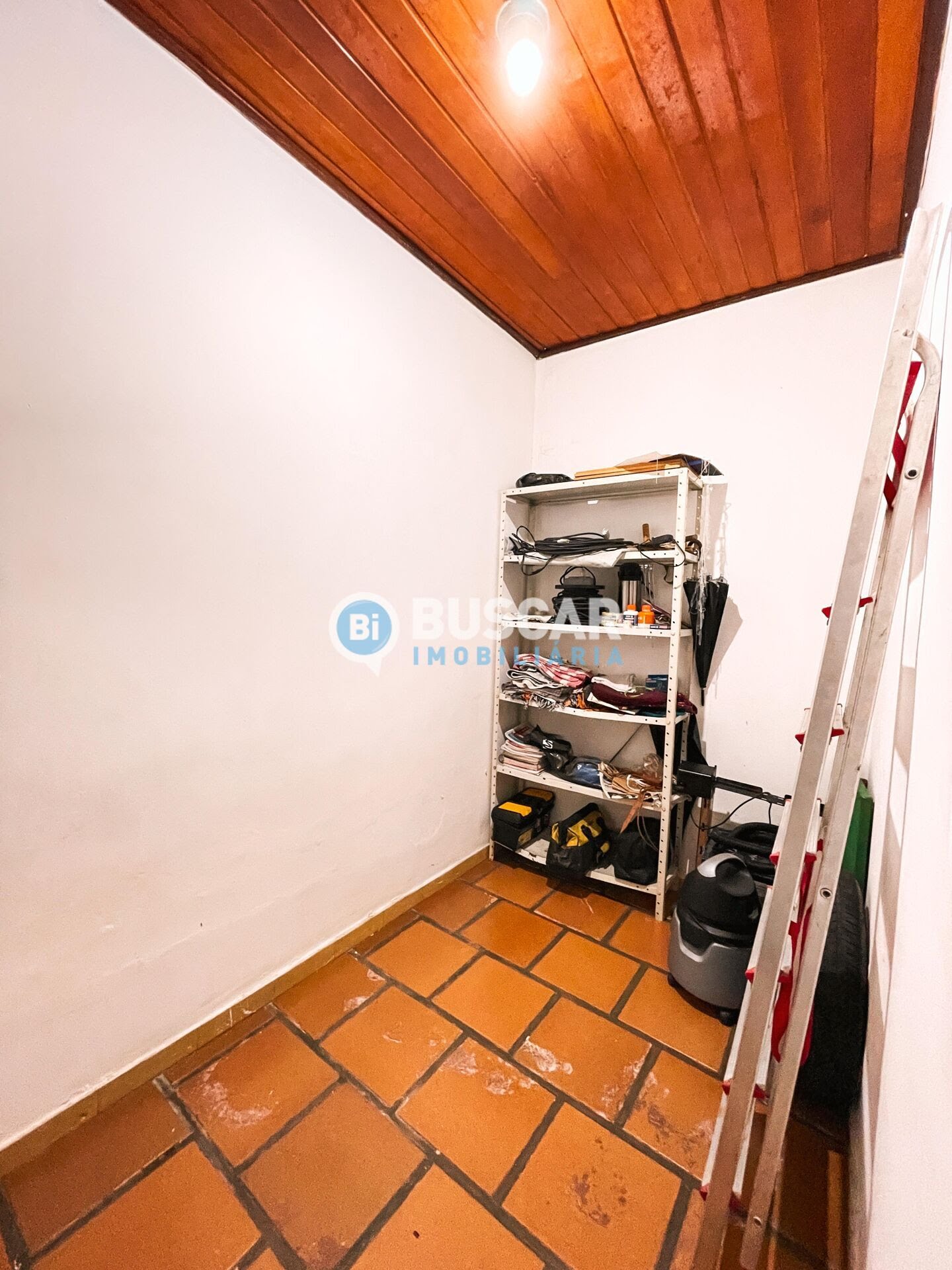 Casa à venda com 3 quartos, 1 suíte, 3 vagas e 360m² no Olhos D'água, Feira de Santana (BA) — foto 17 de 24
