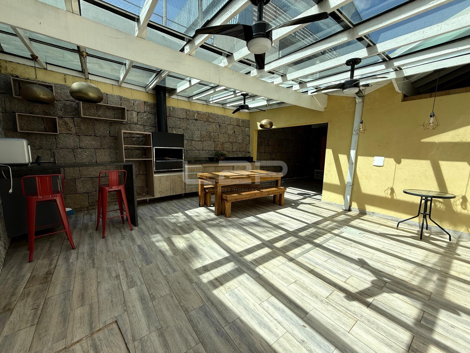 Casa à venda com 4 quartos, 2 suítes, 2 vagas e 150m² no Medeiros, Jundiaí (SP) — foto 28 de 30