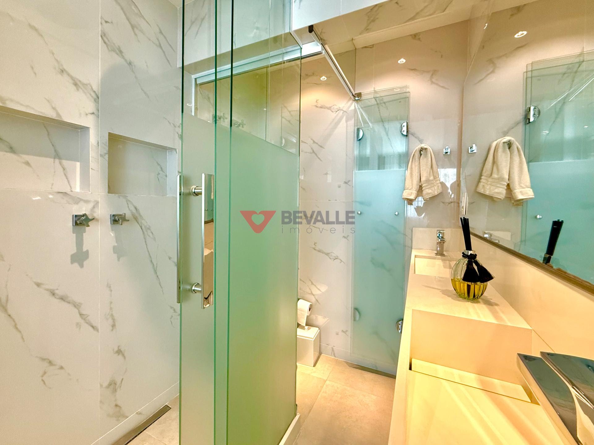 Apartamento à venda com 2 quartos, 2 suítes, 1 vaga e 120m² no Leblon, Rio de Janeiro (RJ) — foto 23 de 30