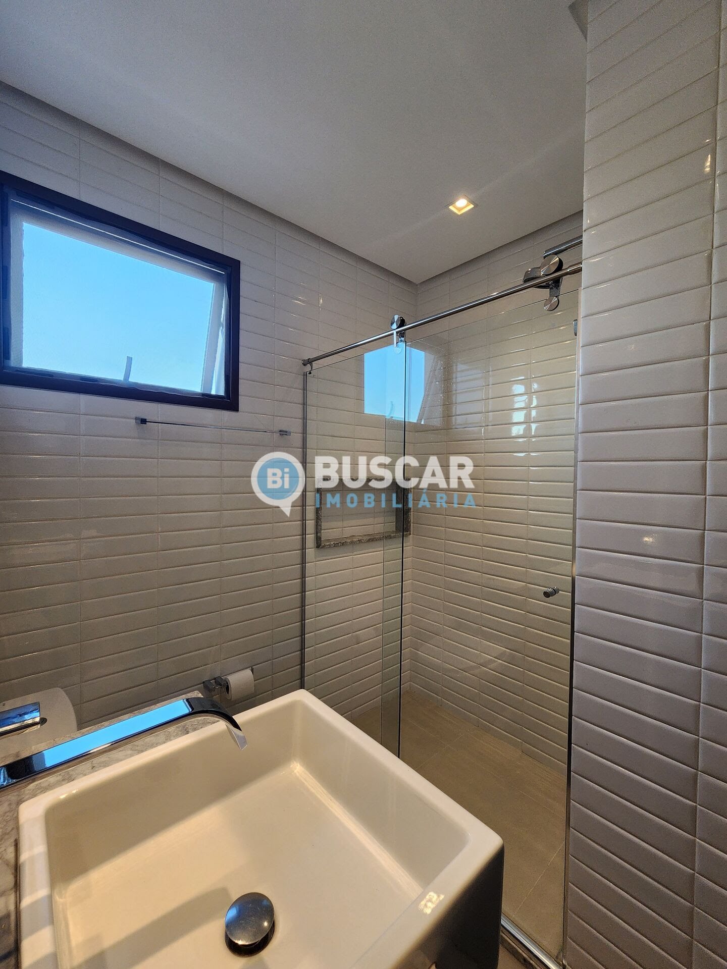 Casa à venda com 4 quartos, 4 suítes, 4 vagas e 402m² no Vale do Jacuípe, Feira de Santana (BA) — foto 23 de 30