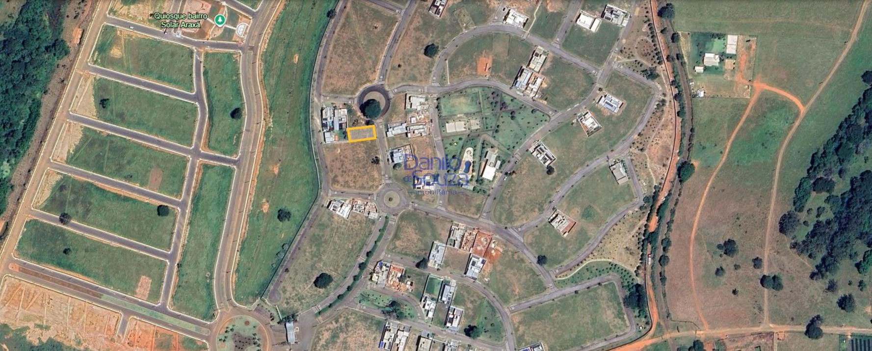 Terreno à venda com 420m² de terreno no Villa das Artes, Araxá — foto principal