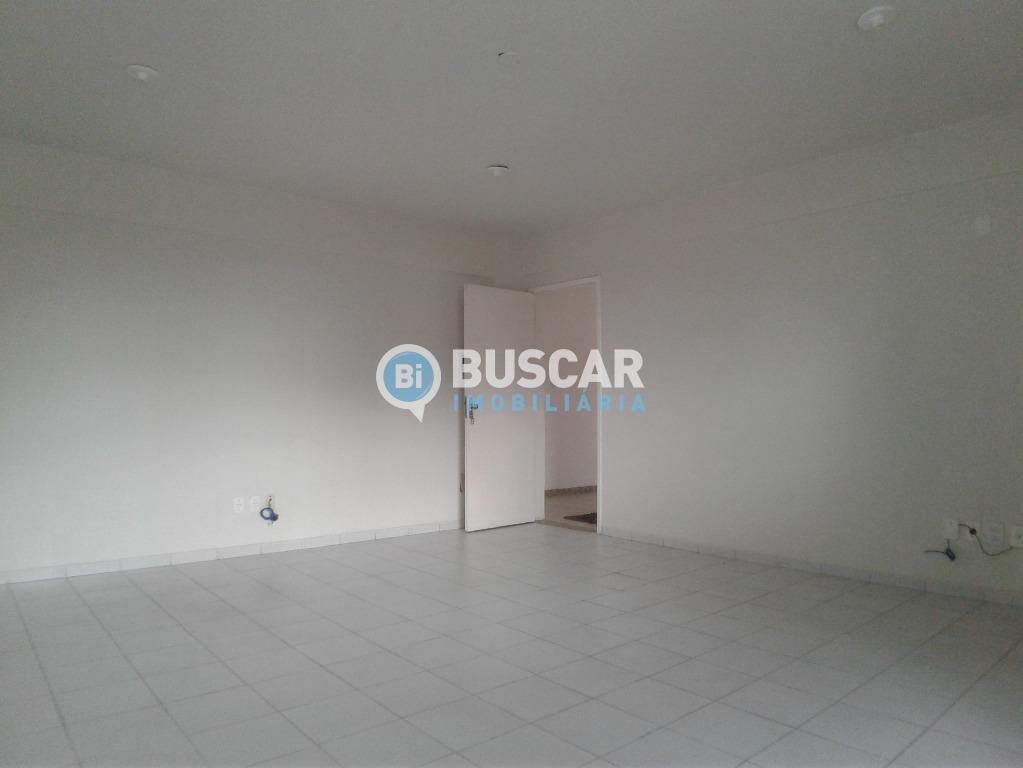 Comercial para alugar com 1 banheiro e 4 vagas no Ponto Central, Feira de Santana (BA) — foto 2 de 8