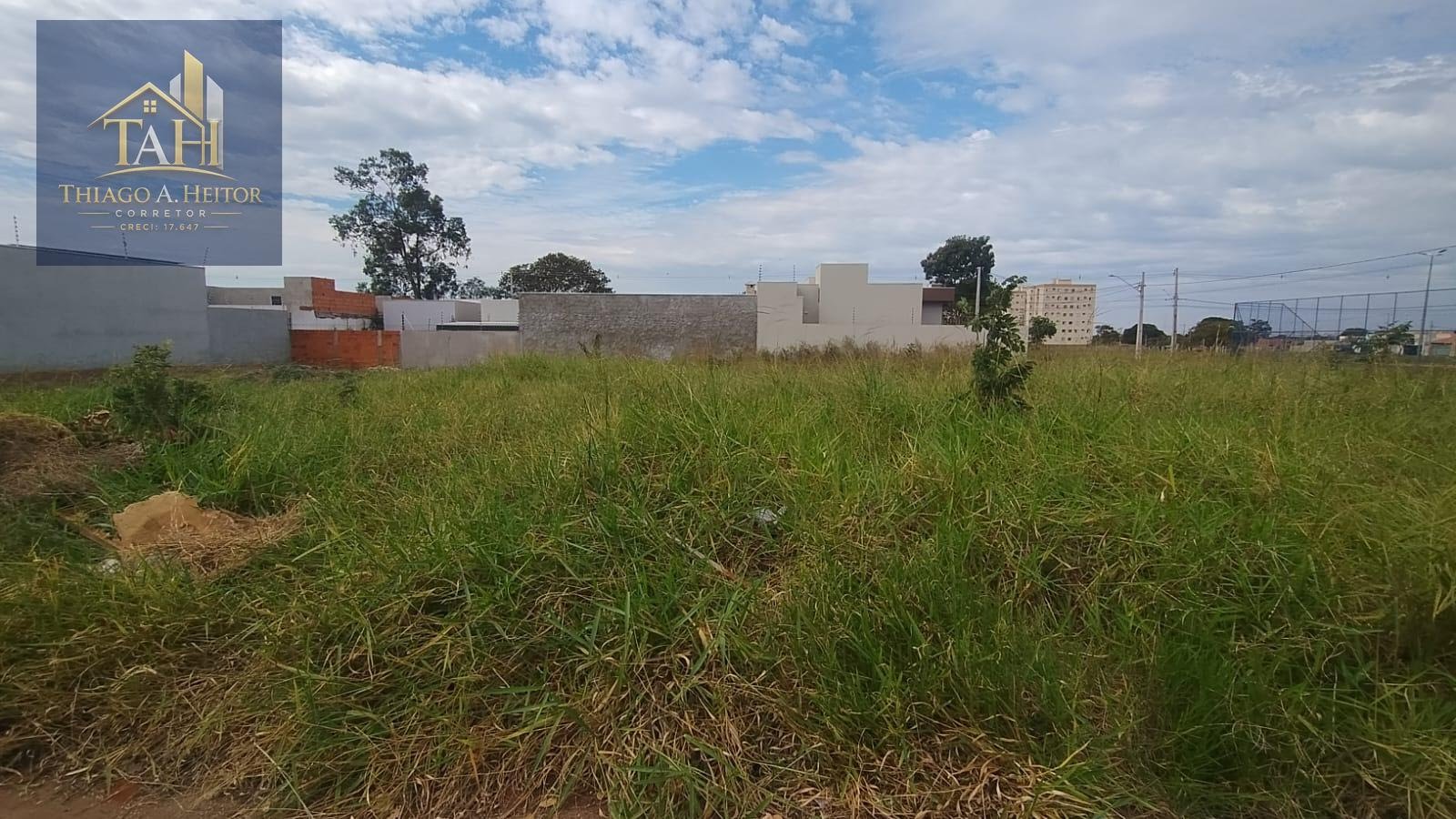 ótimas casa ao redor