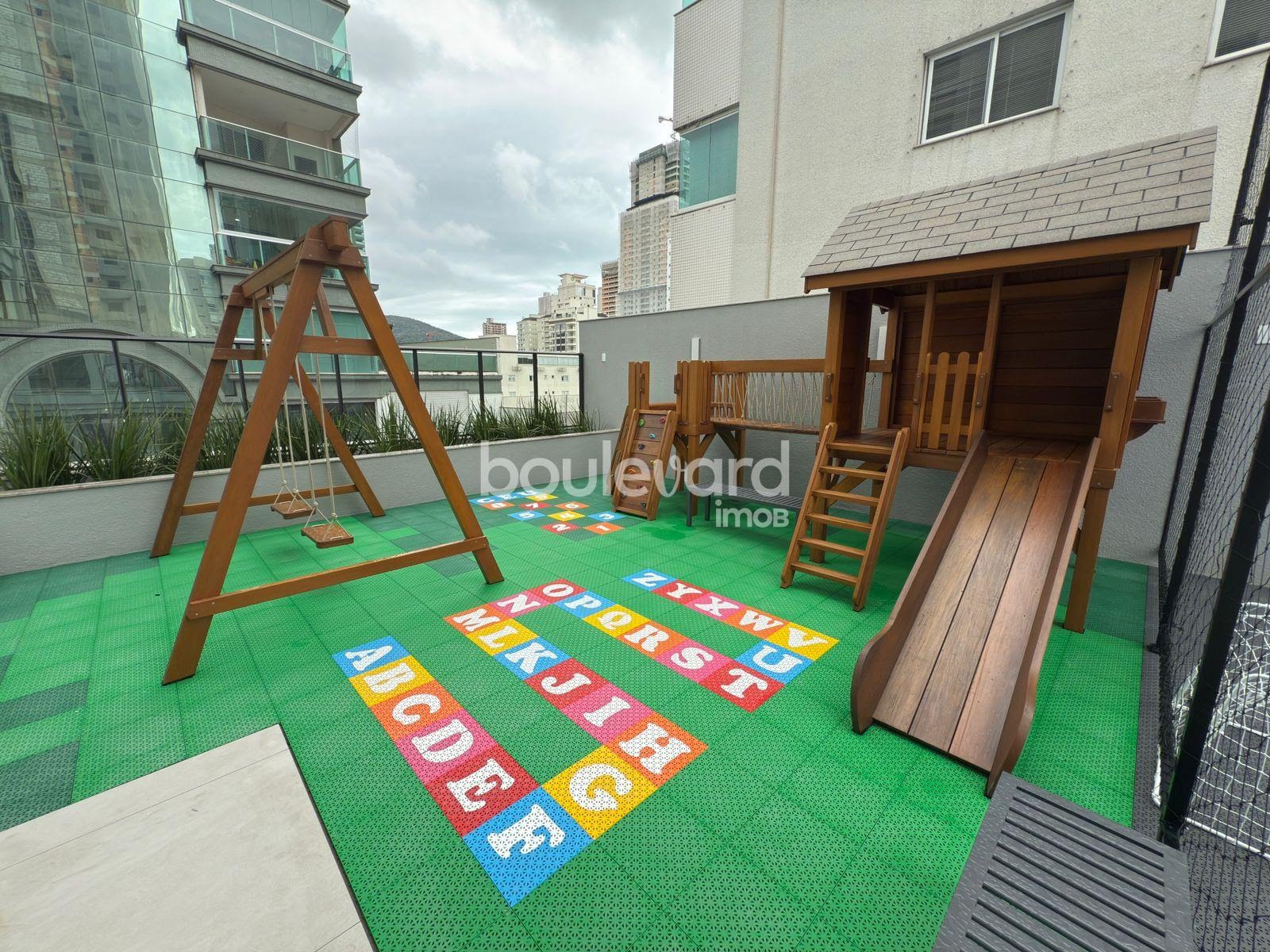 Apartamento à venda com 3 quartos, 3 suítes, 2 vagas e 127m² no Centro, Itapema (SC) — foto 28 de 30