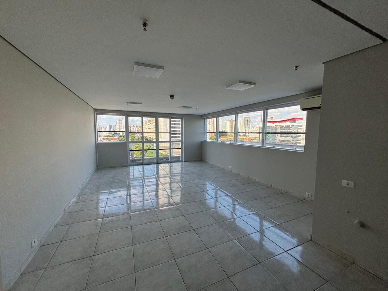 Sala Comercial à Venda Avenida Dr. Gastão Vidigal, Vila Leopoldina/SP