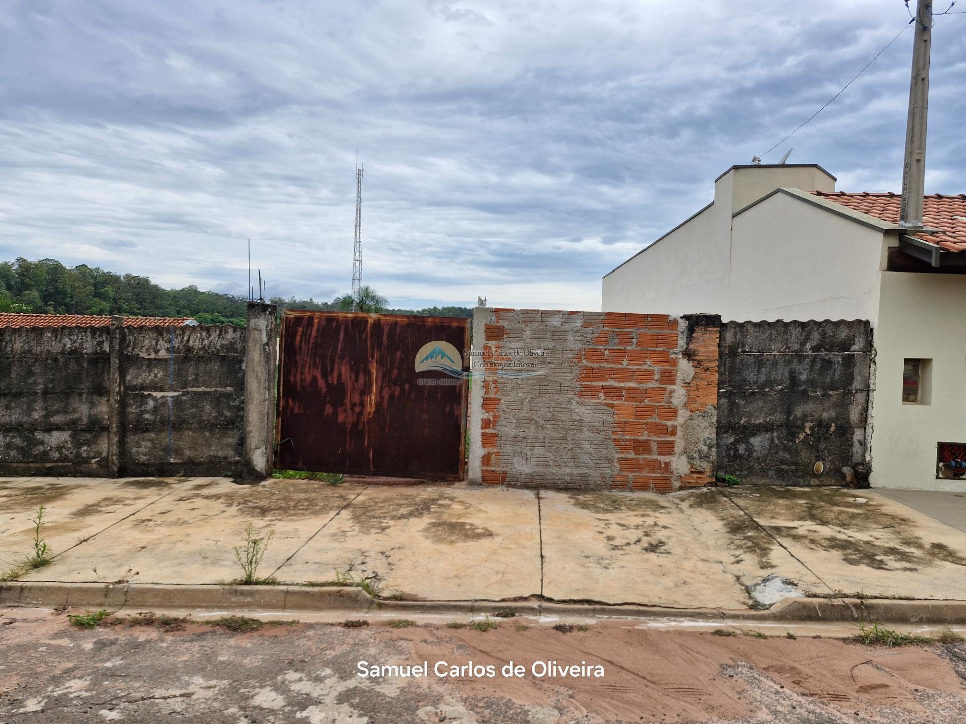 Terreno à Venda em Casa Branca/SP