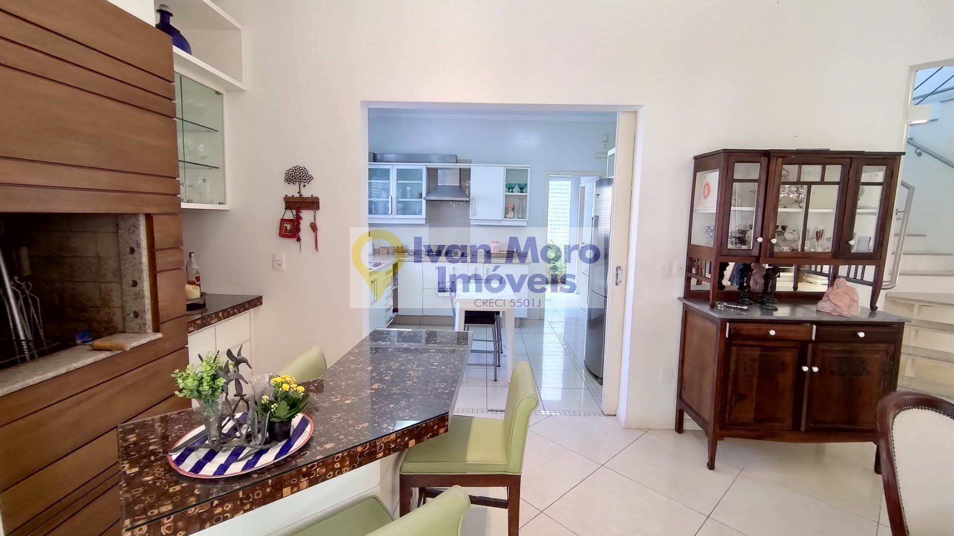 Casa à venda com 5 quartos, 5 suítes, 4 vagas e 276m² no Daniela, Florianópolis (SC) — foto 19 de 30