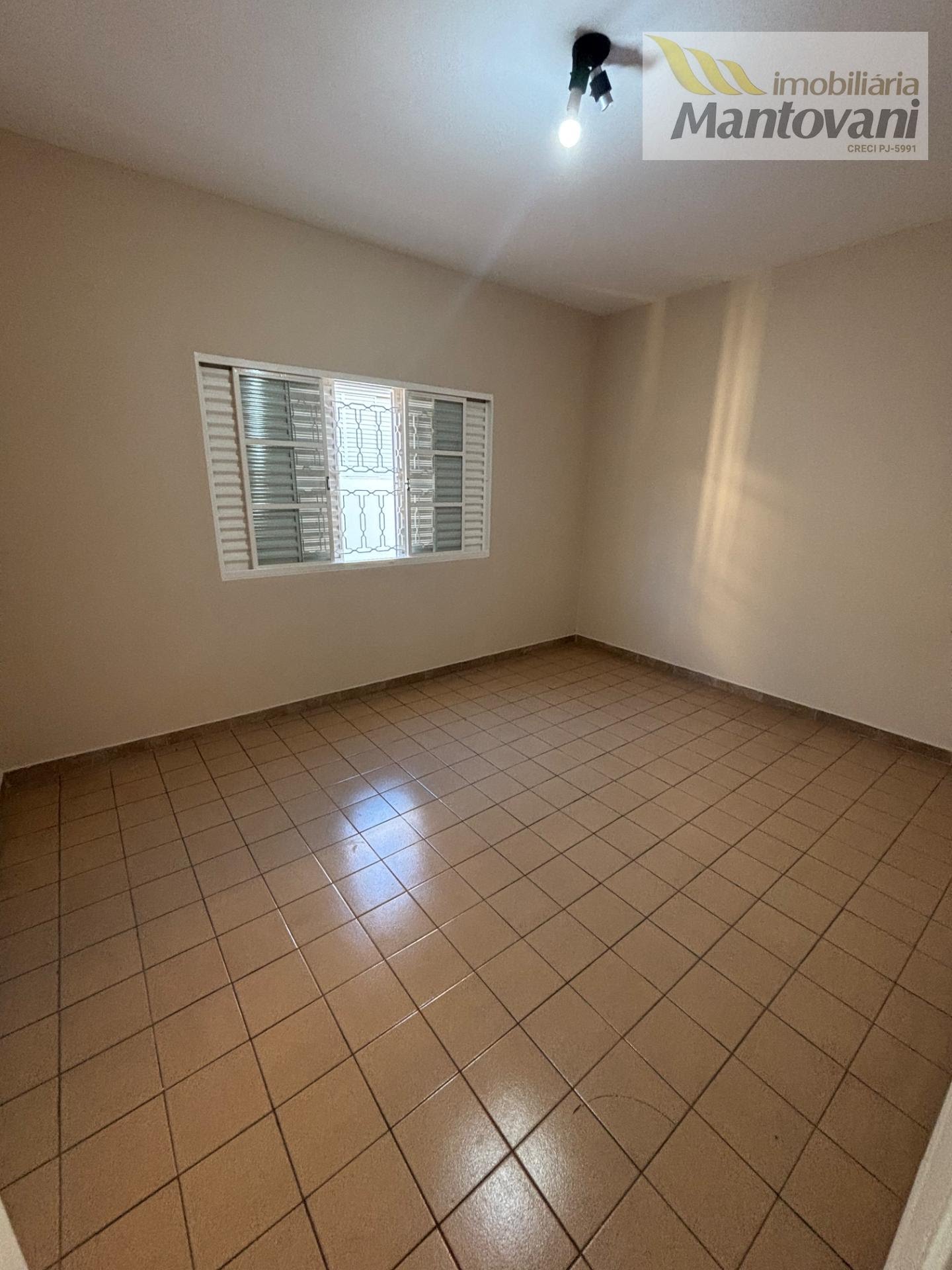 Casa à venda com 4 quartos, 1 suíte, 2 vagas e 245m² no Jardim São Paulo, Tatuí (SP) — foto 18 de 18