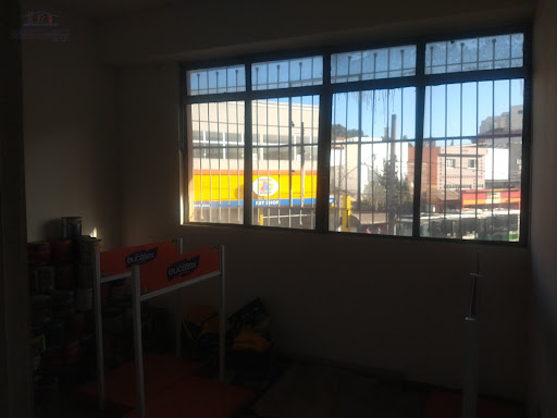 Sala com divisória