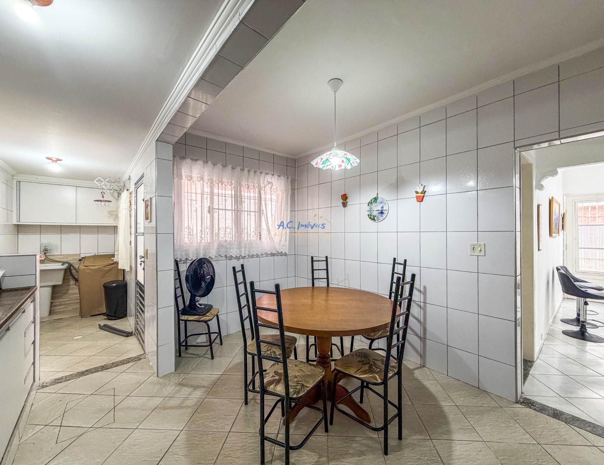 Casa à venda com 1 quarto, 1 banheiro, 1 vaga e 50m² no Canto do Forte, Praia Grande (SP) — foto 3 de 12