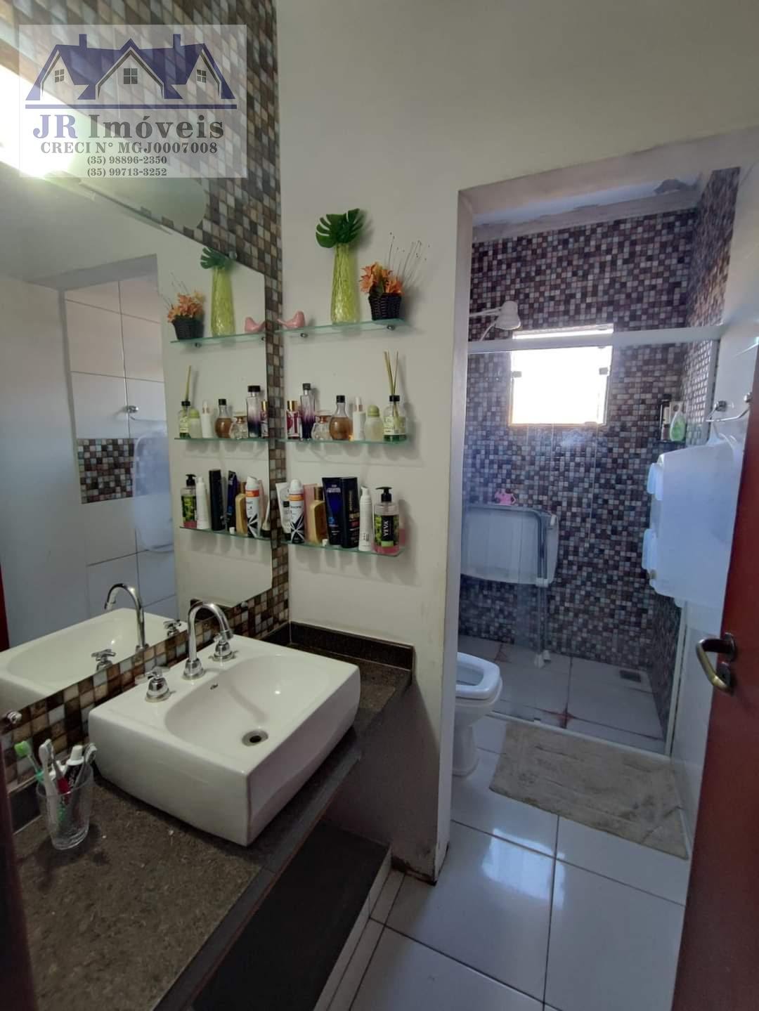 Casa à venda com 3 quartos, 1 banheiro, 1 vaga e 236m² no Sossêgo, Piranguinho (MG) — foto 4 de 11