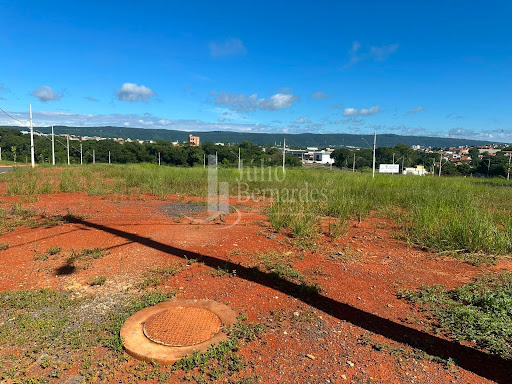 Lote à Venda no Residencial Cidade Jardim, Montes Claros
