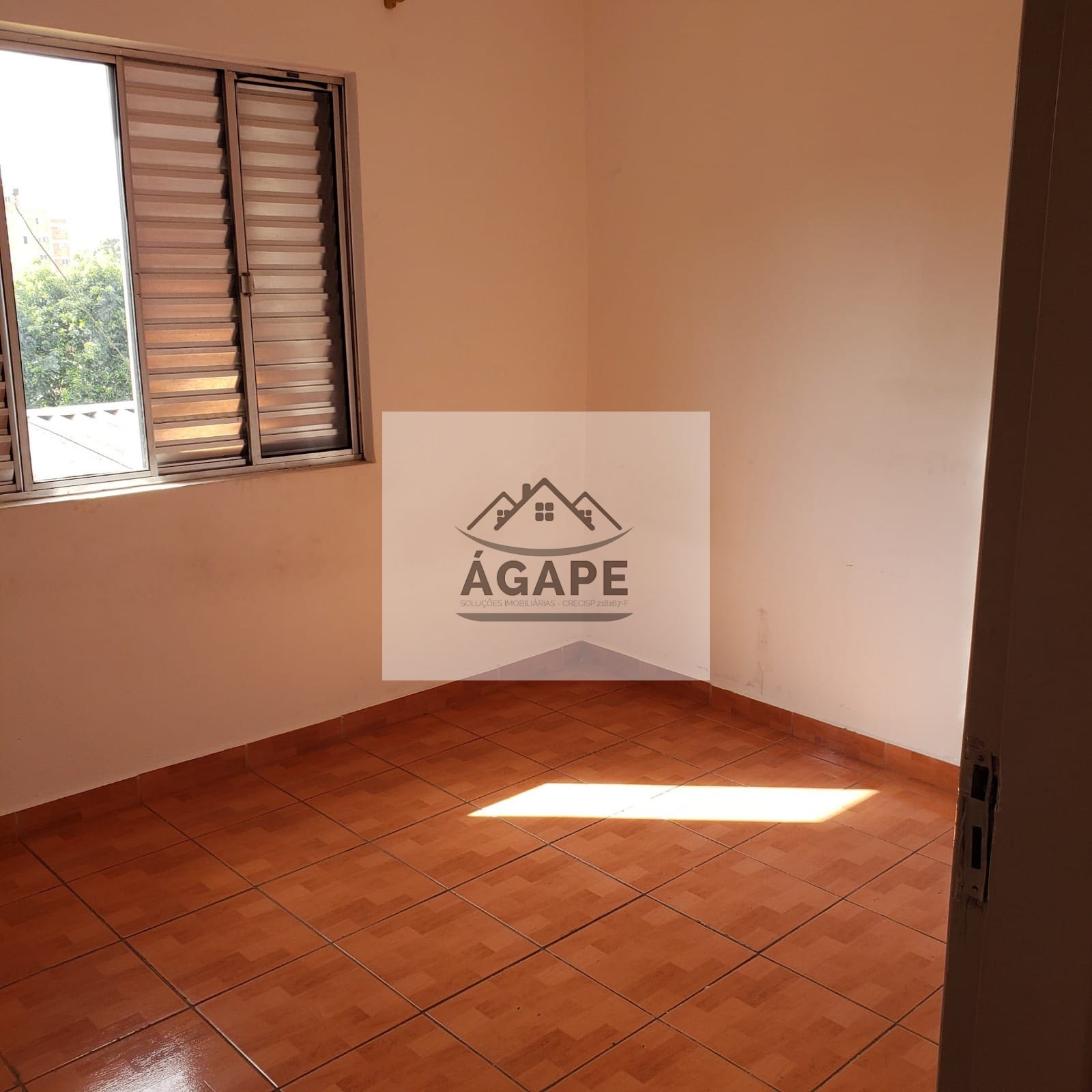 Casa à venda com 6 quartos, 4 banheiros, 3 vagas e 267m² no Campo Limpo, São Paulo (SP) — foto 27 de 30