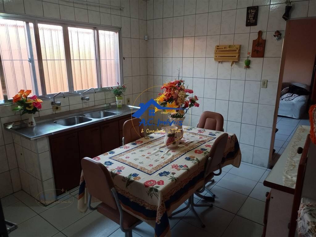 Casa à venda com 3 quartos, 2 banheiros, 2 vagas e 182m² no Tupi, Praia Grande (SP) — foto 15 de 30