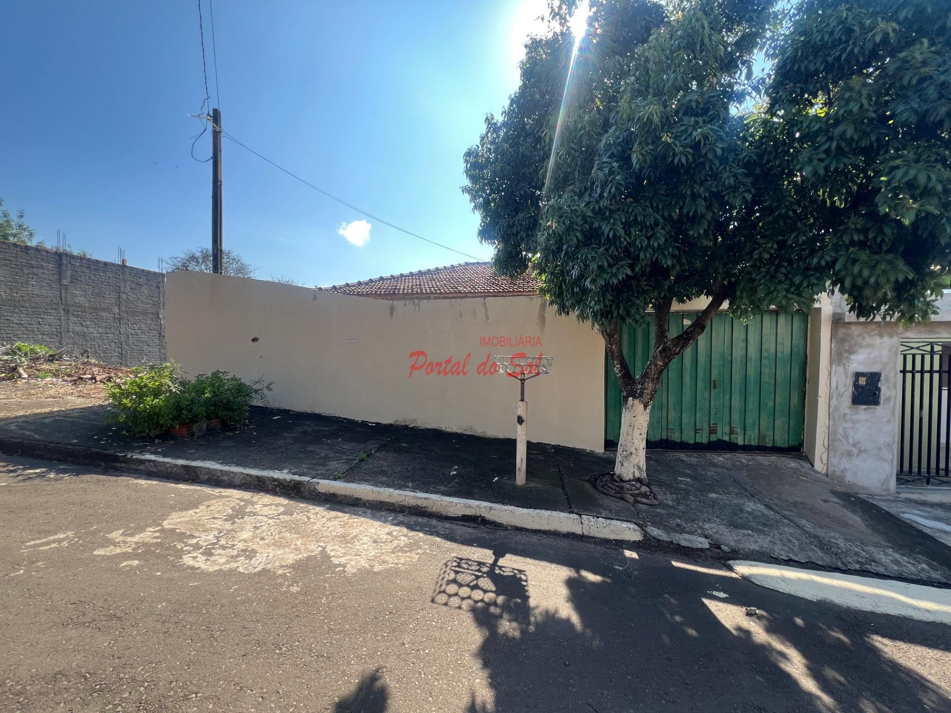 Casa para alugar com 3 quartos, 1 banheiro e 2 vagas no Bela Manha, Santo Antônio da Platina — foto principal