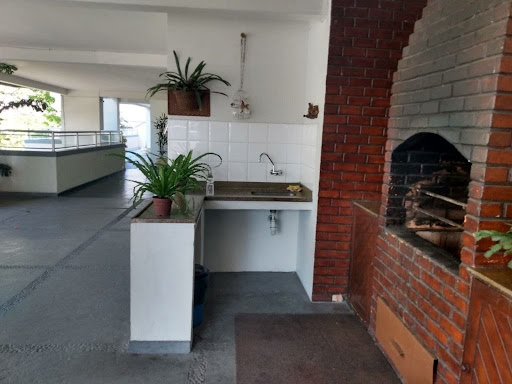 Apartamento com 3 dormitórios para alugar, 105 m² por R$ 2.765,00/mês - Centro - Campos dos Goytacazes/RJ