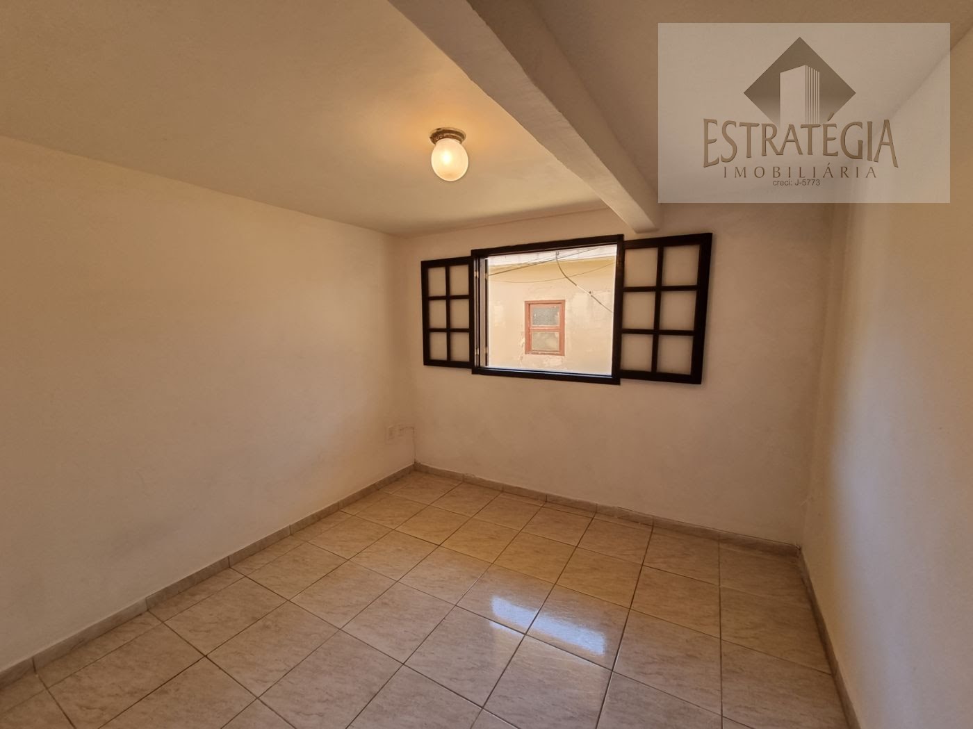 Casa à venda com 3 quartos, 1 banheiro, 1 vaga e 100m² no Castelanea, Petrópolis (RJ) — foto 7 de 11