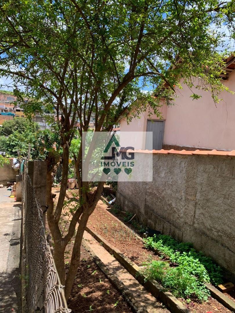 Casa para alugar com 2 quartos e 50m² no Vila Amoreli, Três Corações (MG) — foto 15 de 16
