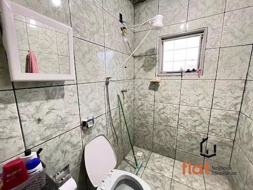 Casa á venda, dois imóveis já alugados no bairro São Francisco.