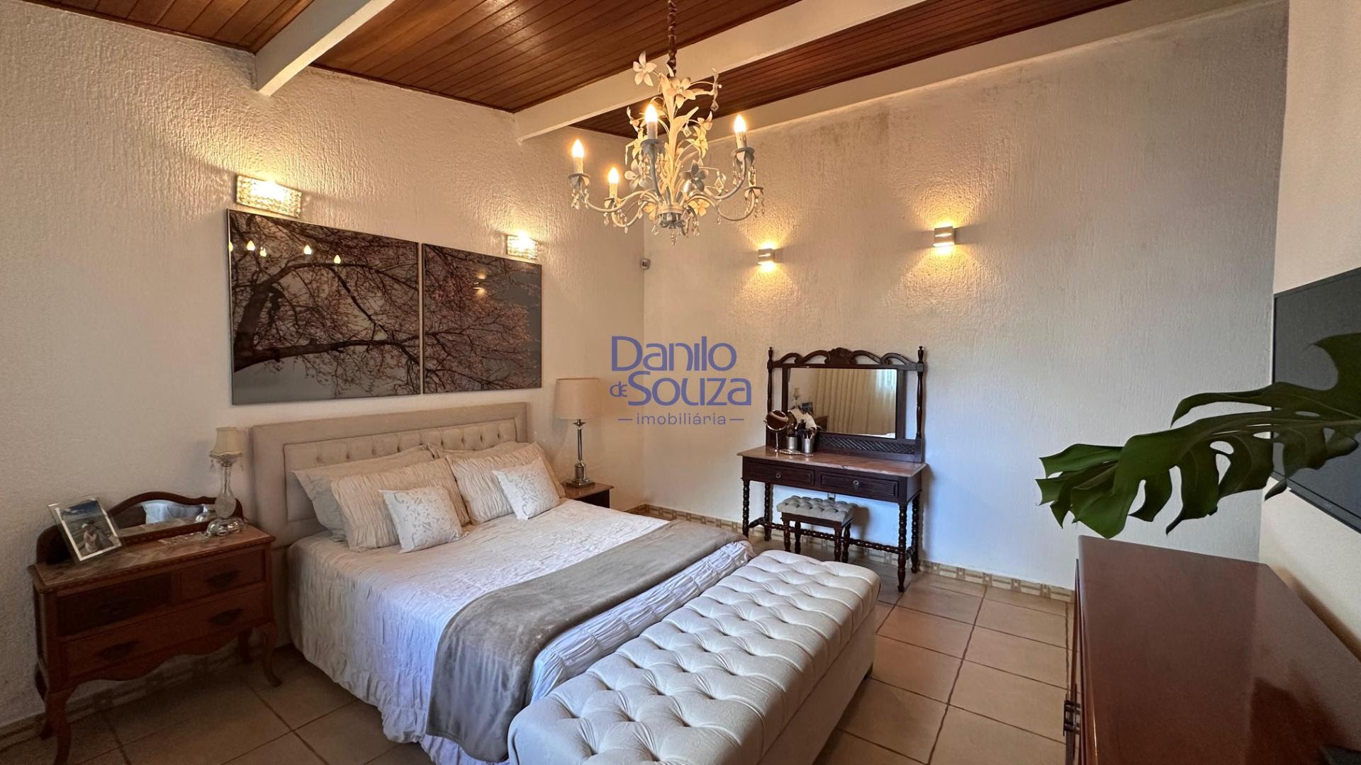 Casa à venda com 3 quartos, 3 suítes, 1 vaga e 190m² no Centro, Araxá (MG) — foto 16 de 22