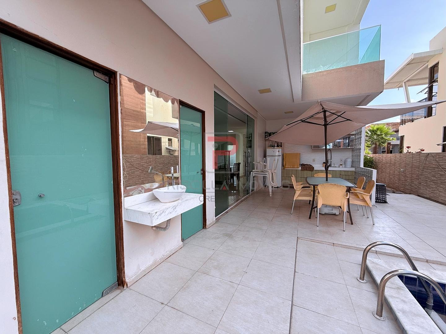 Casa à venda com 5 suítes, 4 vagas e 327m² no Intermares, Cabedelo (PB) — foto 28 de 30