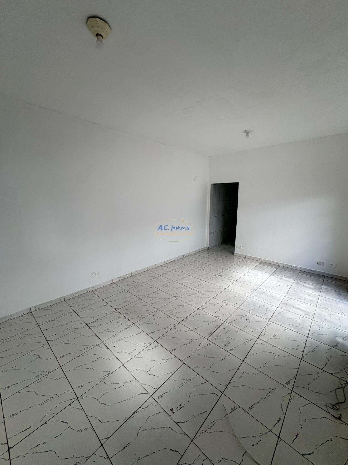 Casa à venda com 1 quarto, 1 banheiro, 2 vagas e 62m² no Guilhermina, Praia Grande (SP) — foto 24 de 26
