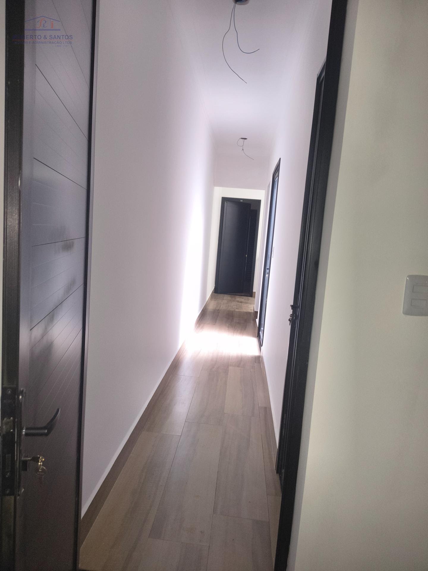 corredor de acesso aos dormitórios 