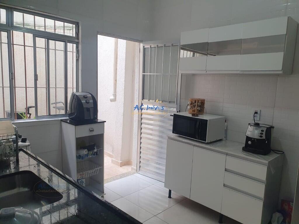 Casa à venda com 3 quartos, 1 banheiro, 3 vagas e 98m² no Cidade Ocian, Praia Grande (SP) — foto 9 de 28