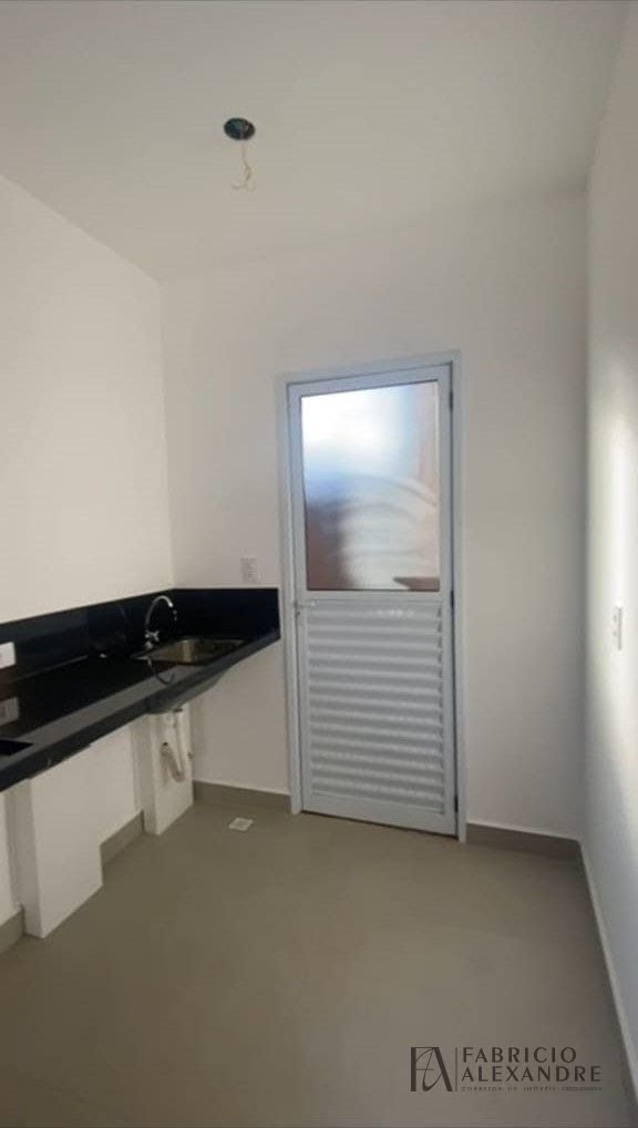 Casa à venda com 2 quartos, 3 banheiros, 4 vagas e 104m² no Raízes Impperial, Bady Bassitt — foto principal