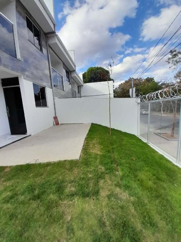 Casa à venda com 3 quartos, 1 suíte, 3 vagas e 87m² no Vila Cloris, Belo Horizonte (MG) — foto 2 de 18