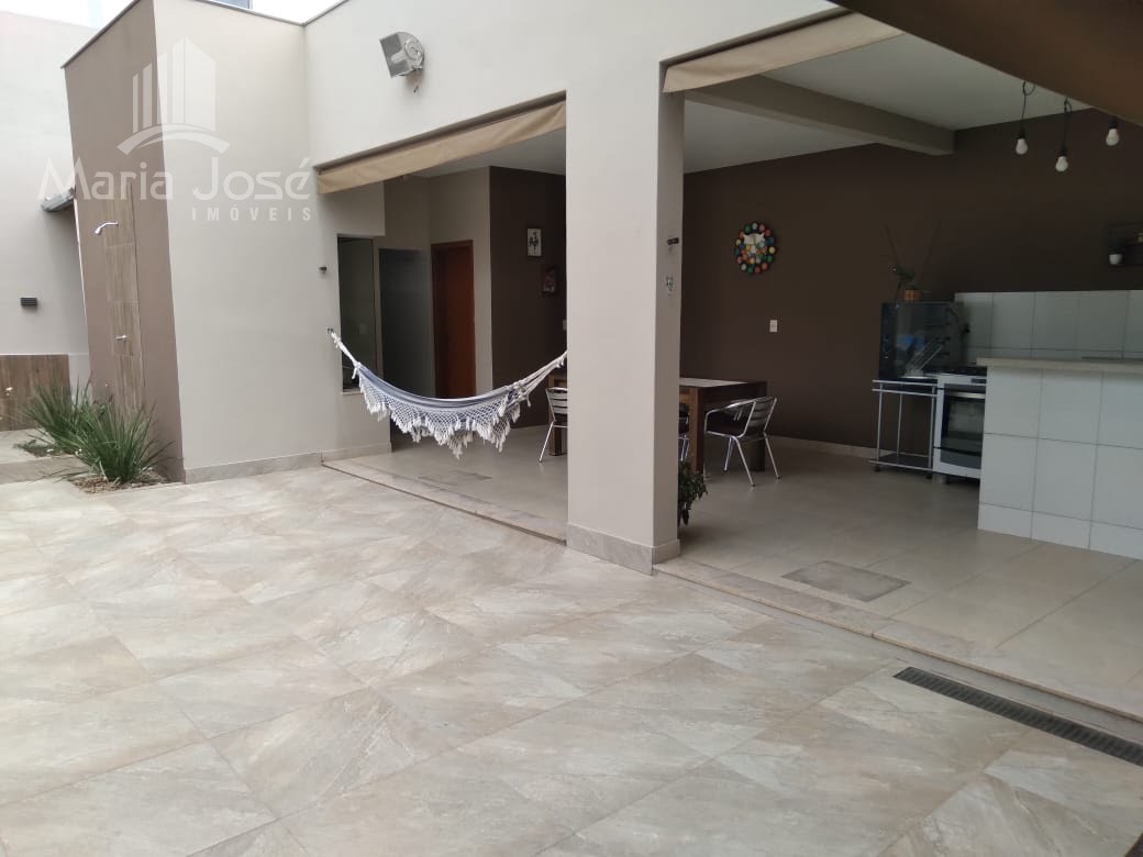 Casa à venda com 3 quartos, 1 suíte, 2 vagas e 227m² no Iporanga, Sete Lagoas (MG) — foto 25 de 30