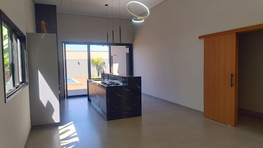 Sala de jantar em conceito aberto