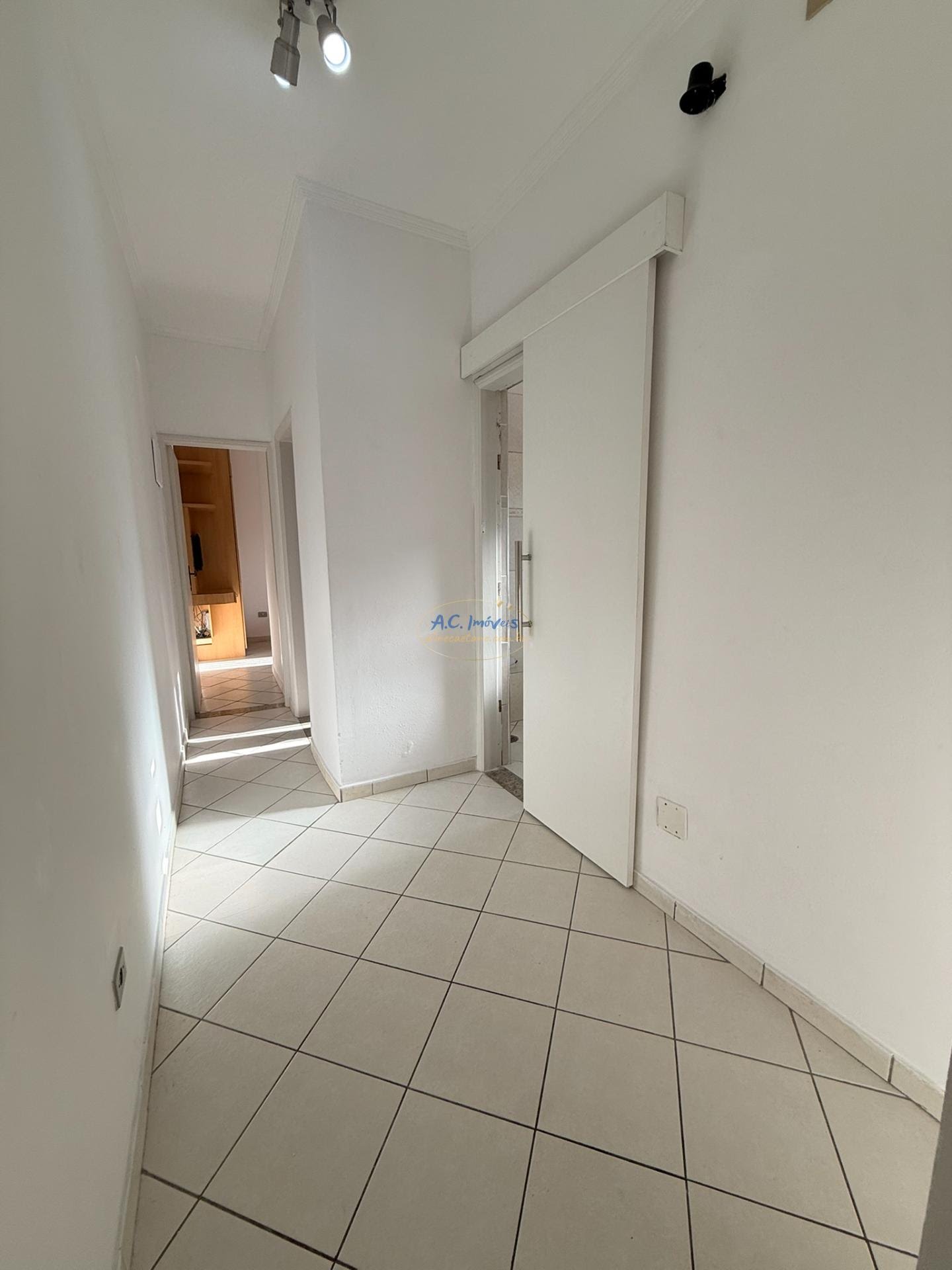 Casa à venda com 3 quartos, 1 suíte, 1 vaga e 130m² no Nova Mirim, Praia Grande (SP) — foto 17 de 30