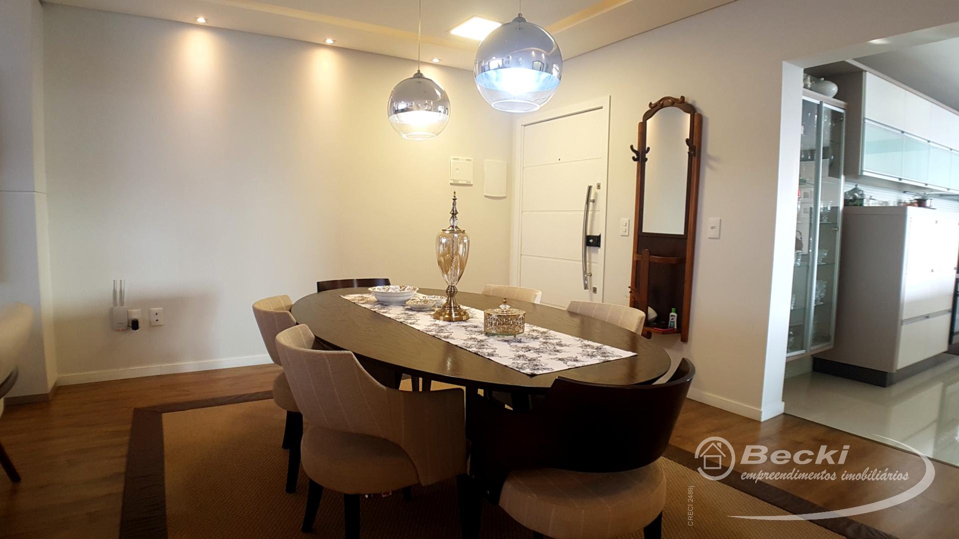 Apartamento à venda com 3 quartos, 1 suíte, 2 vagas e 133m² no Petrópolis, Joinville (SC) — foto 12 de 25