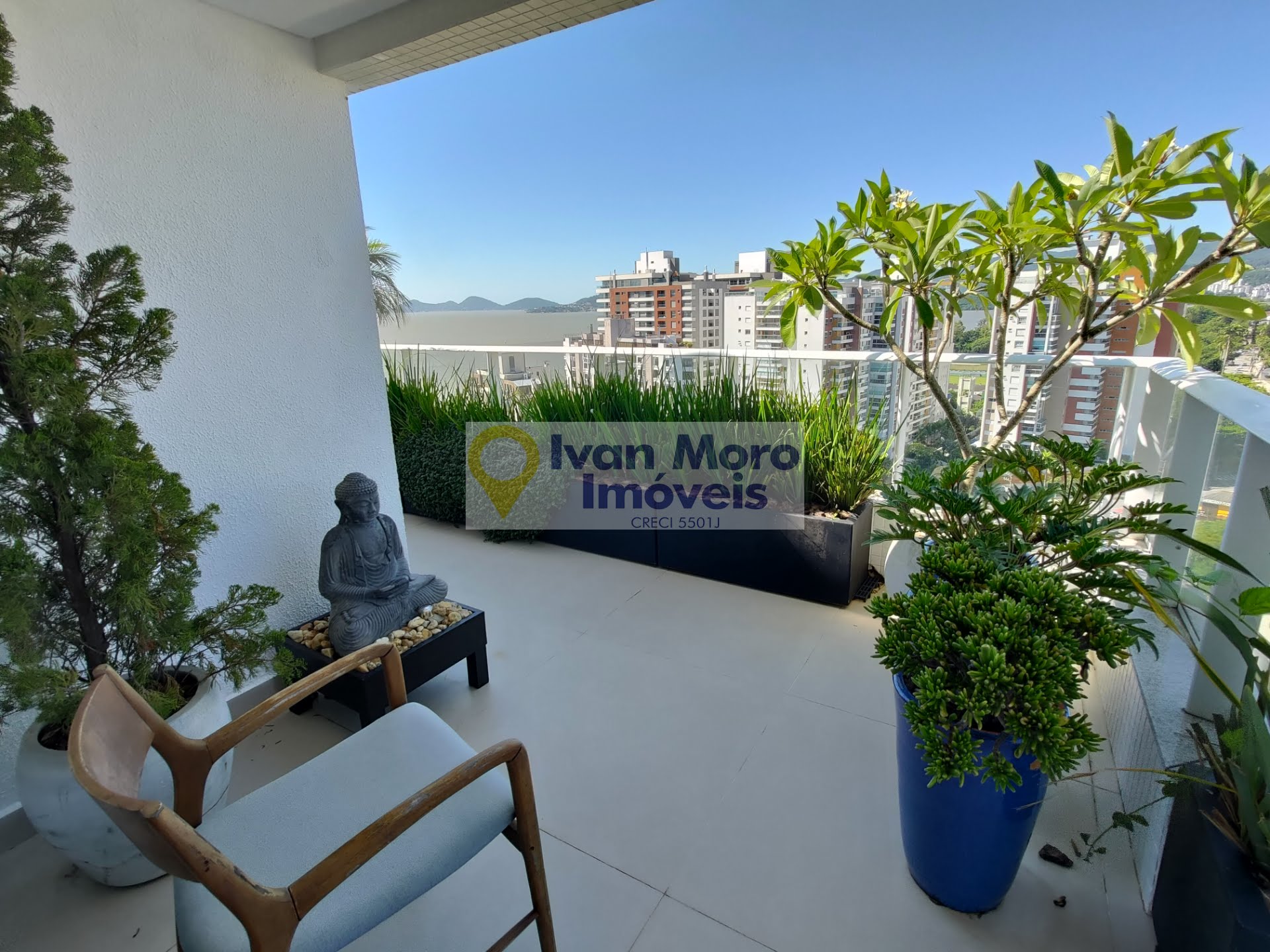 Cobertura à venda com 3 quartos, 3 suítes, 3 vagas e 220m² no Agronômica, Florianópolis (SC) — foto 8 de 30