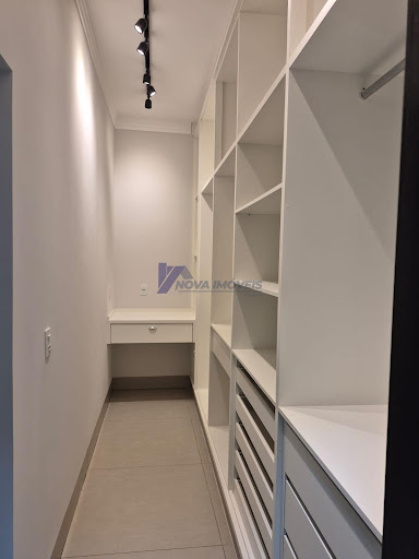 Apartamento 03 Dorm. em Gameleira 1  -  Rio Verde