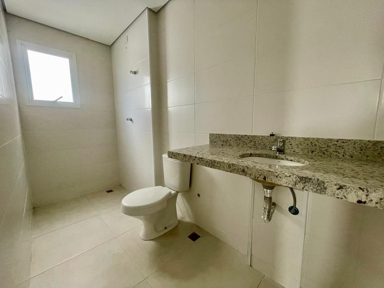 Apartamento à venda com 2 quartos, 2 banheiros e 79m² no Acaraú, Ubatuba (SP) — foto 5 de 9